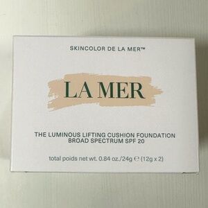 The Luminous Lifting Cushion Foundation SPF 20 Refill + Case (Warm Vanilla 23)